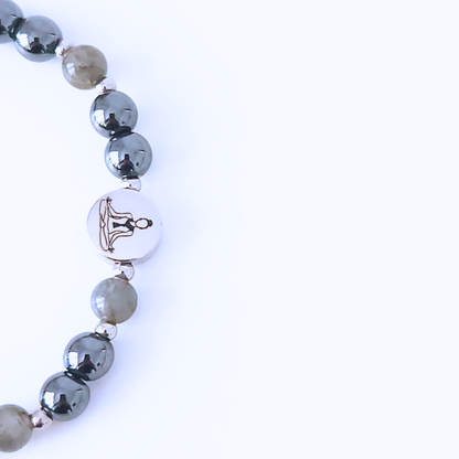 Bracelet en pierre naturelle d'hématite et de labradorite.