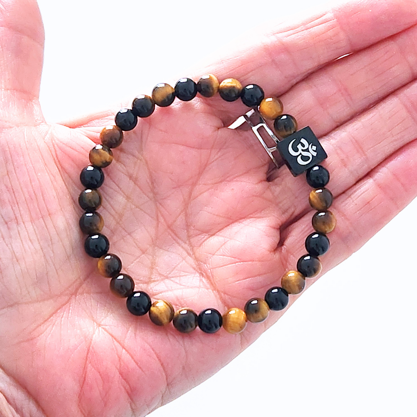 Bracelet pour homme en pierre naturelle d'oeil-de-tigre et d'onyx.