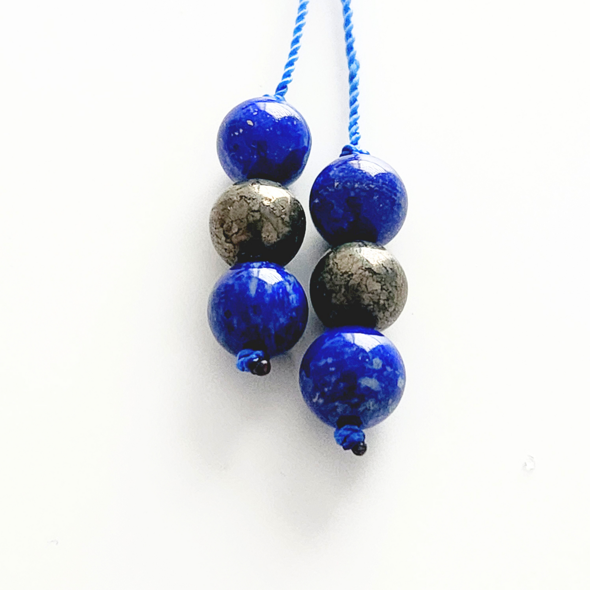 Mini mala de poche en pierre naturelle de lapis lazuli et pyrite.